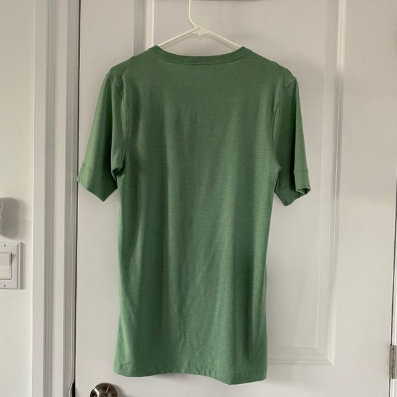 Nike Dri-Fit Long T-Shirt - Picture 2 of 6